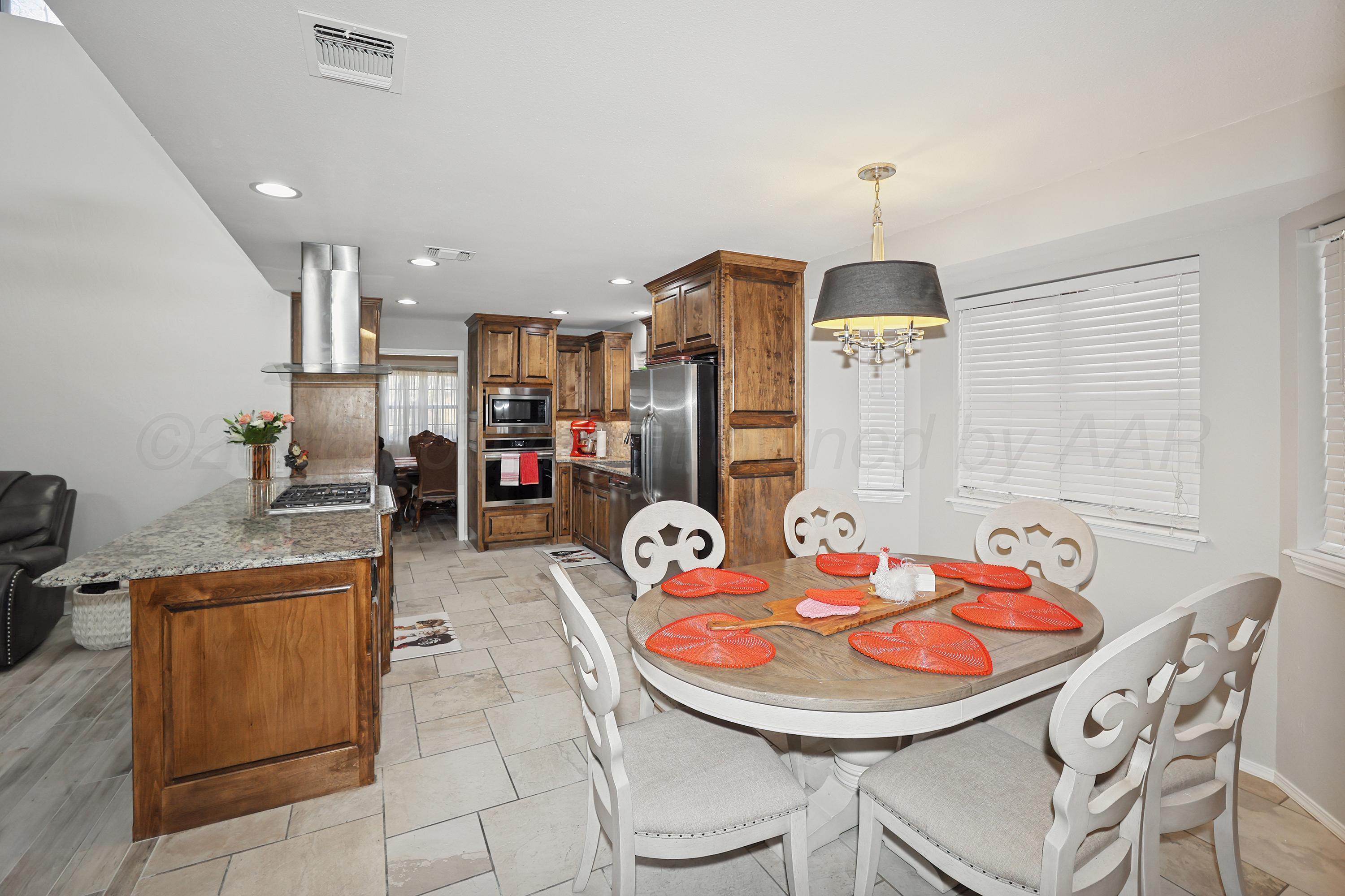 7609 Poppin Lane Amarillo, TX 79121 - Photo 7 of 34 Dining & Kitchen