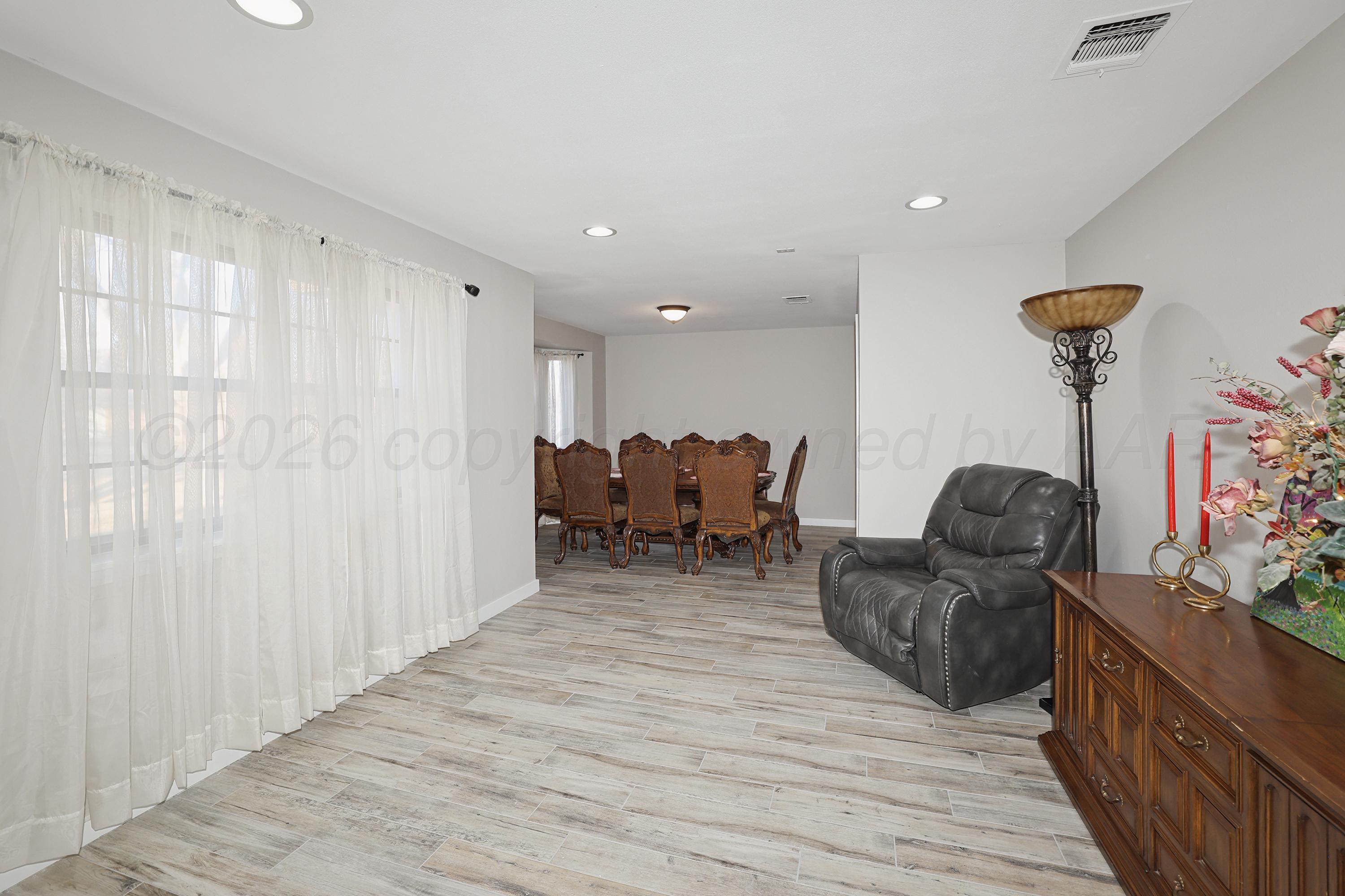 7609 Poppin Lane Amarillo, TX 79121 - Photo 10 of 34 5-Formal Living & Dining Area