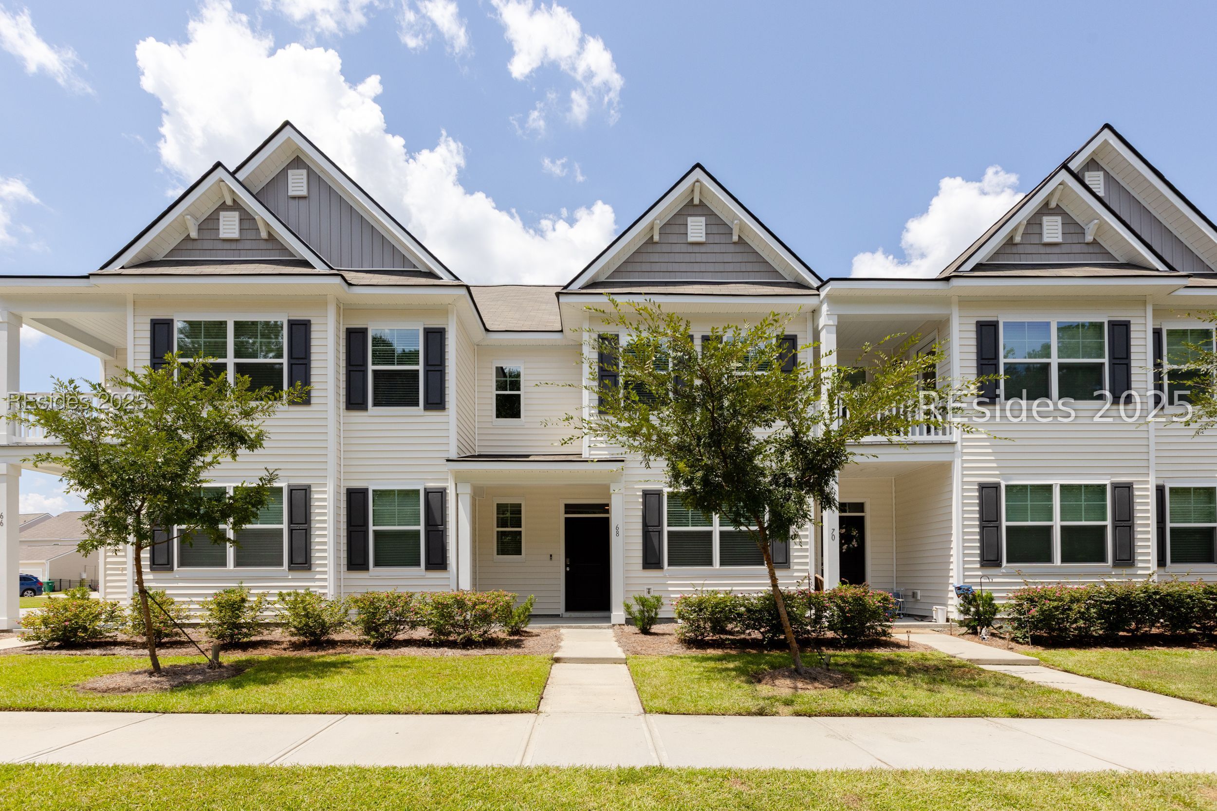 68 Slater Street Bluffton, SC 29909 - Photo 2 of 31