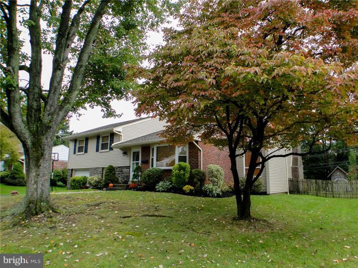 110 Penn Oak Road Flourtown, PA 19031 - Photo 1 of 15 Front Yard