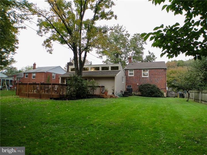 110 Penn Oak Road Flourtown, PA 19031 - Photo 13 of 15 Exterior Back