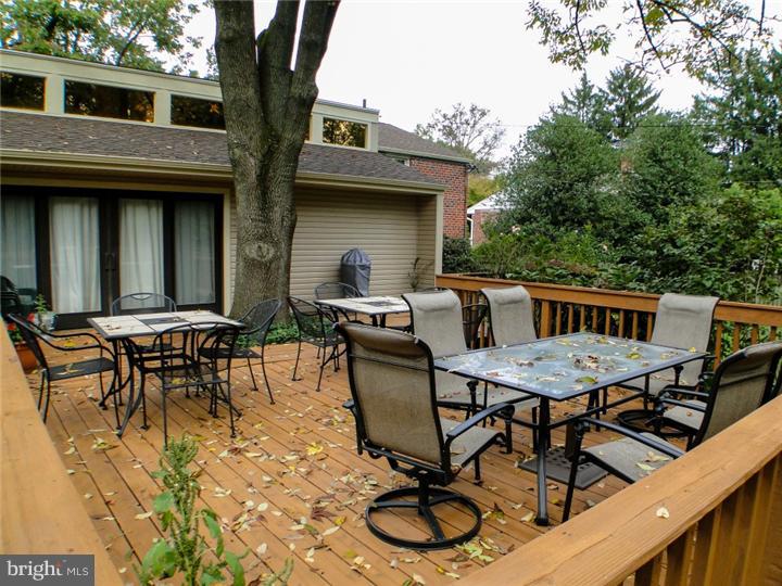 110 Penn Oak Road Flourtown, PA 19031 - Photo 14 of 15 Deck