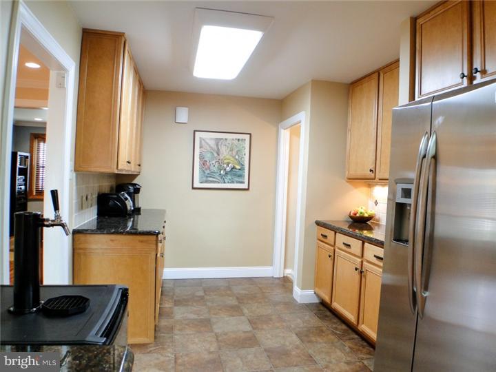 110 Penn Oak Road Flourtown, PA 19031 - Photo 10 of 15 Kitchen