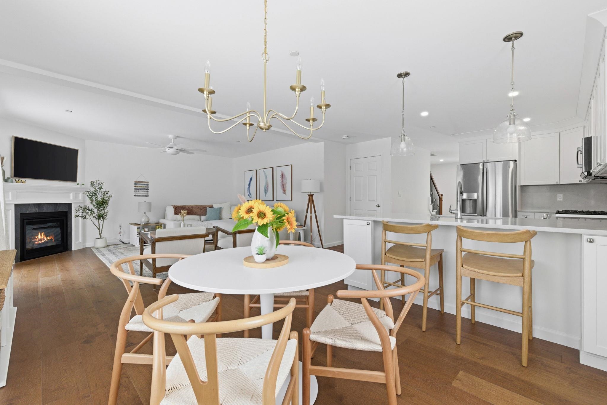 25 Forestedge Way, Unit 25 Manchester, NH 03102 - Photo 6 of 31