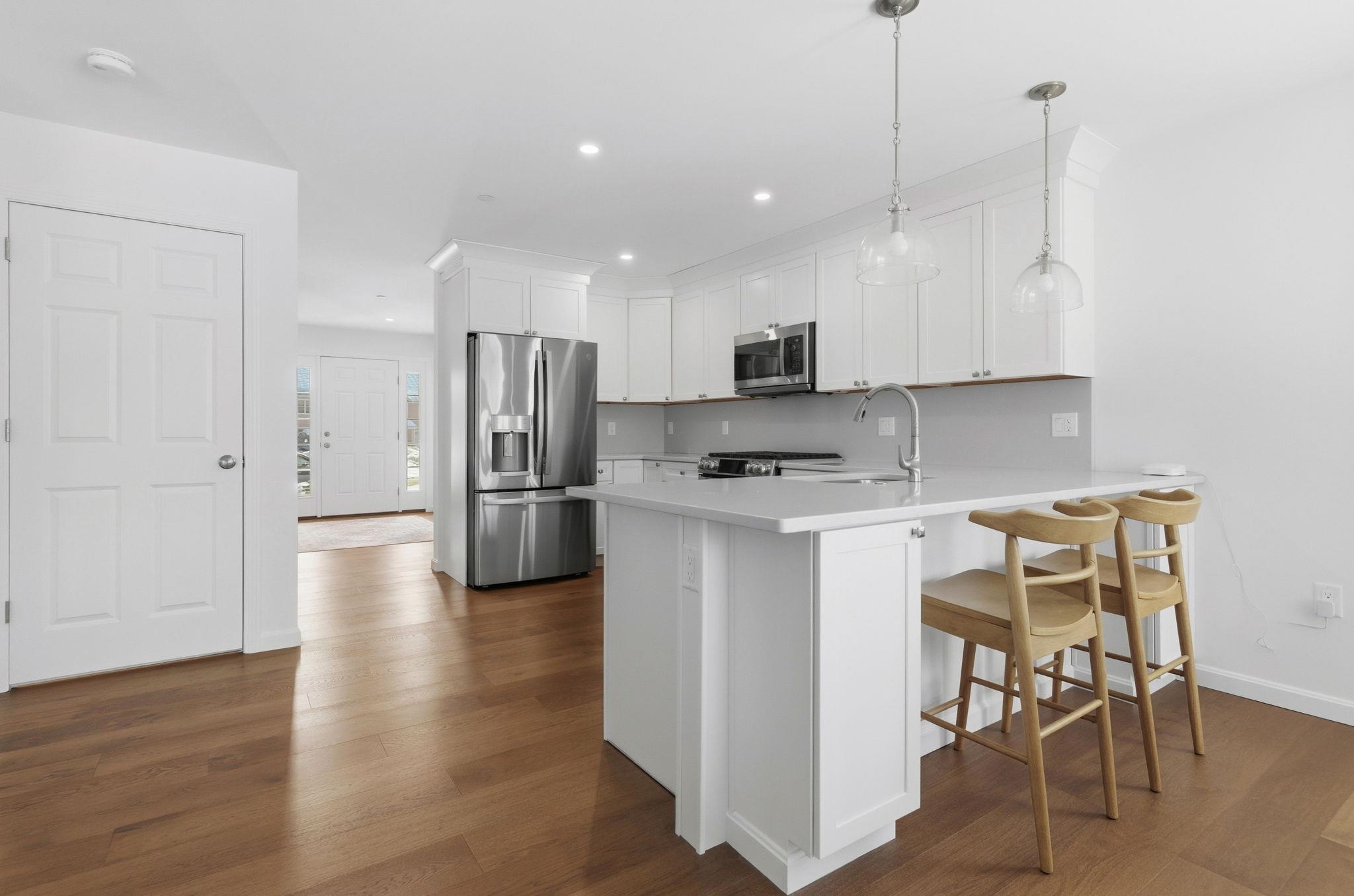 25 Forestedge Way, Unit 25 Manchester, NH 03102 - Photo 9 of 31