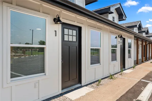 $900 | 900 South Tool Drive, Unit 11, Tool, TX 75143