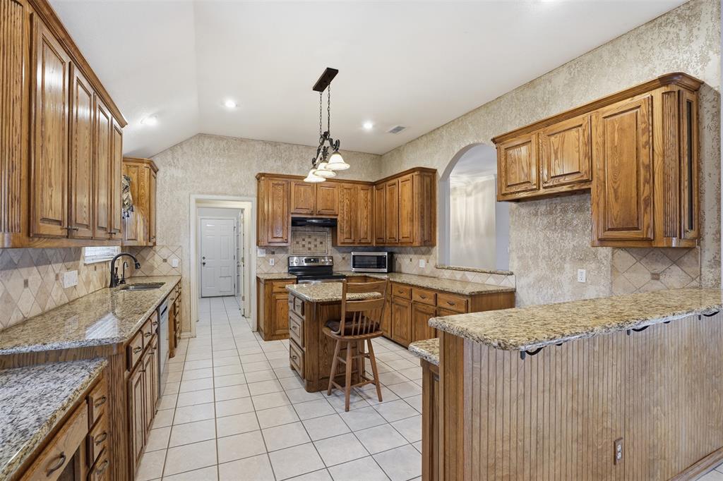 231 Bluff View Court Aledo, TX 76008 - Photo 24 of 34