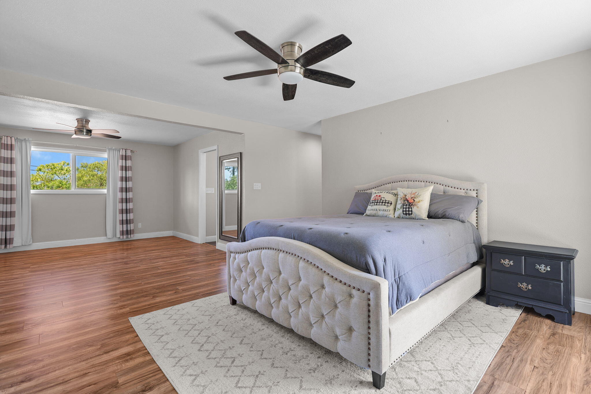 9027 Silver Bridge Road Palo Cedro, CA 96073 - Photo 21 of 104 Master bedroom