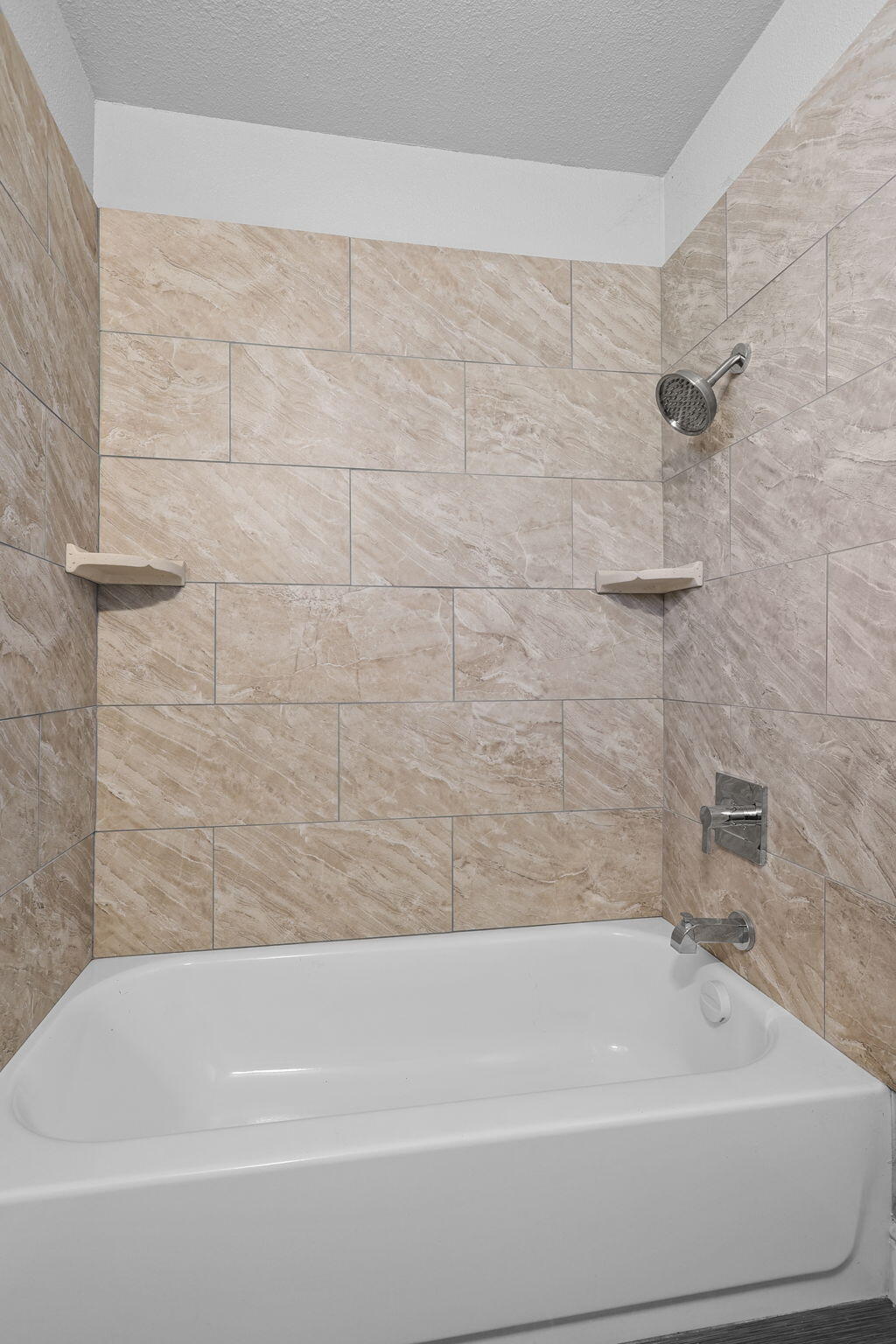 9027 Silver Bridge Road Palo Cedro, CA 96073 - Photo 30 of 104 Guest bathroom