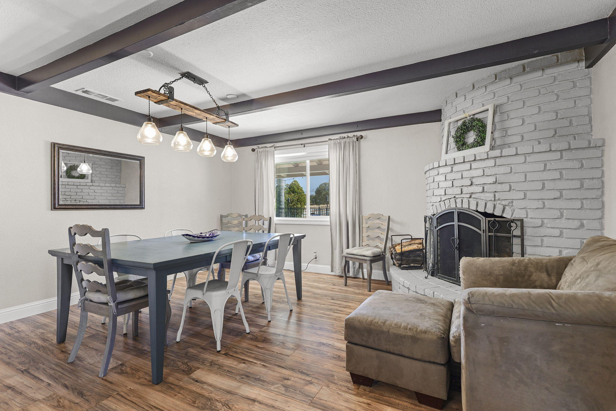 9027 Silver Bridge Road Palo Cedro, CA 96073 - Photo 32 of 104 Dining area