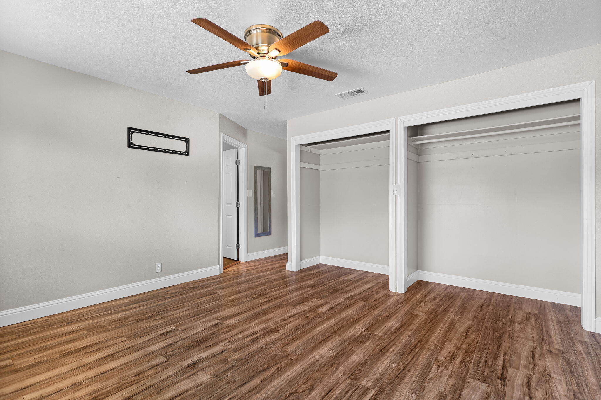 9027 Silver Bridge Road Palo Cedro, CA 96073 - Photo 37 of 104 2nd master bedroom