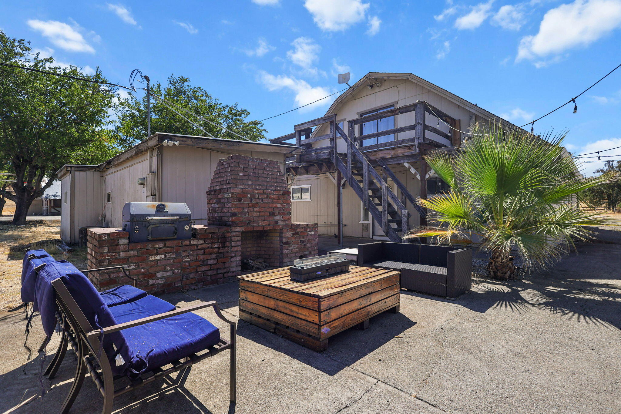 9027 Silver Bridge Road Palo Cedro, CA 96073 - Photo 5 of 104 Pool house