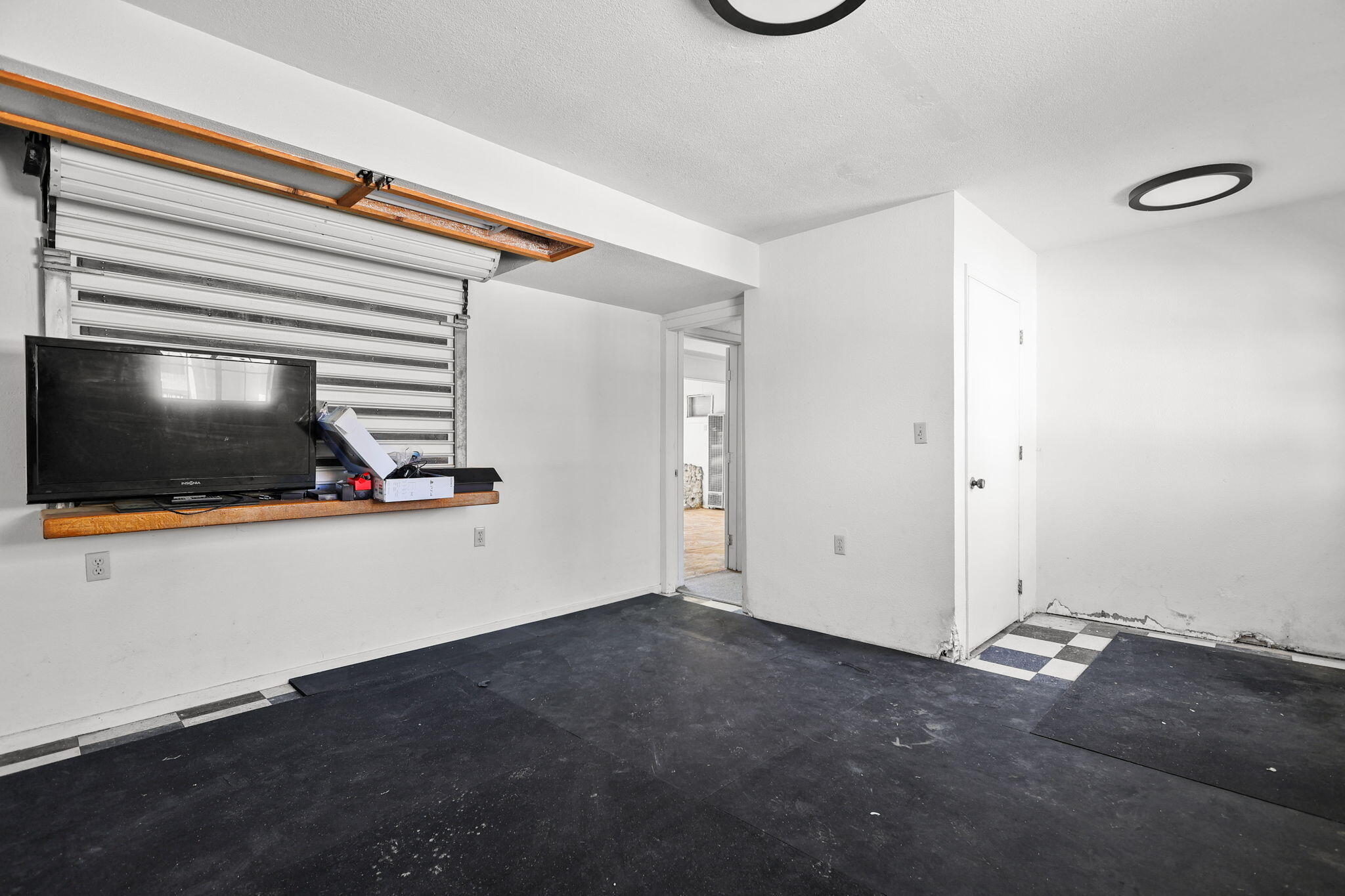 9027 Silver Bridge Road Palo Cedro, CA 96073 - Photo 79 of 104 Workout room