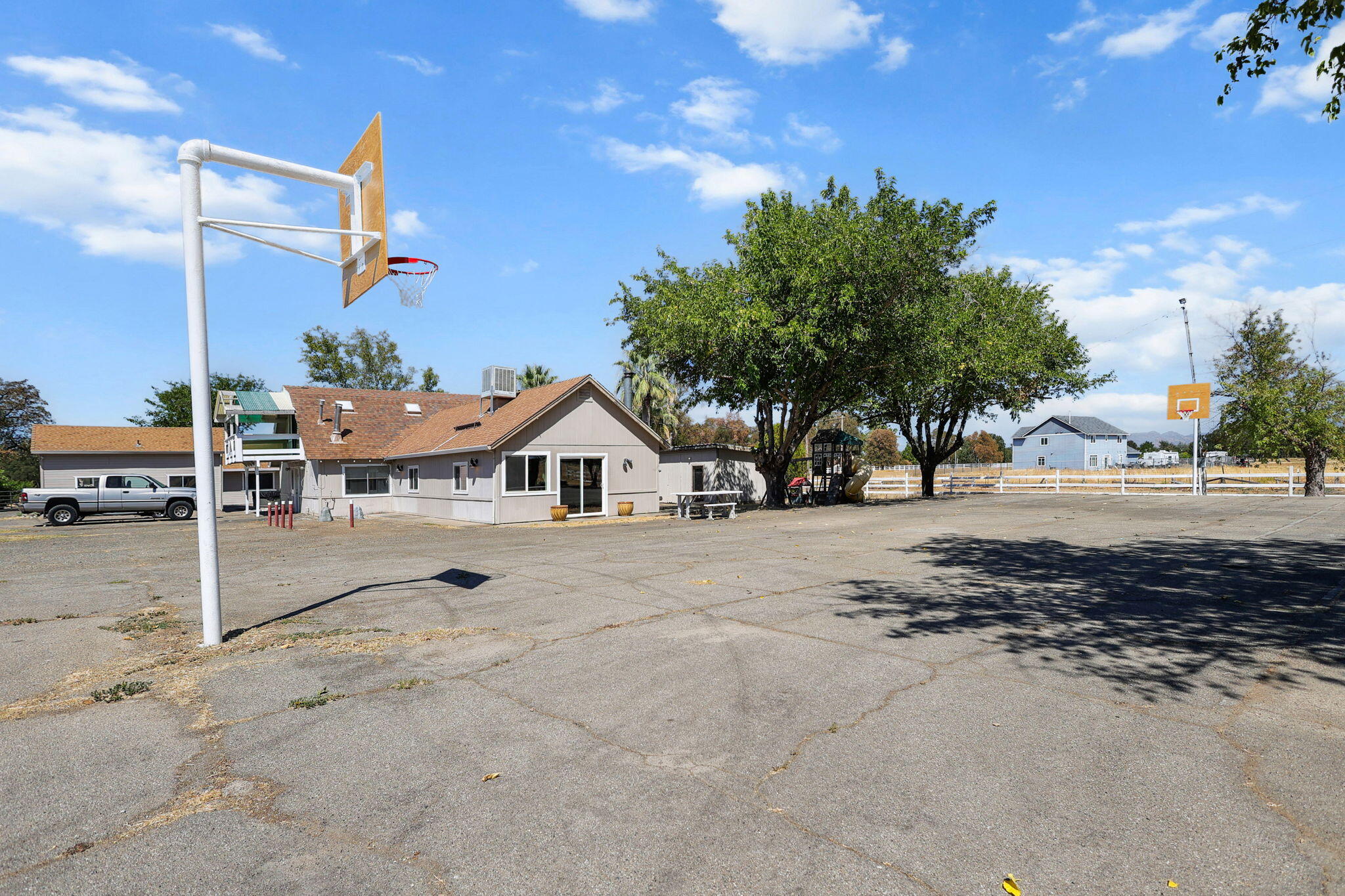 9027 Silver Bridge Road Palo Cedro, CA 96073 - Photo 87 of 104 Basketball courts