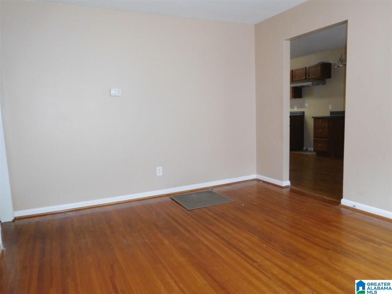 604 Ave J Bessemer, AL 35020 - Photo 7 of 30