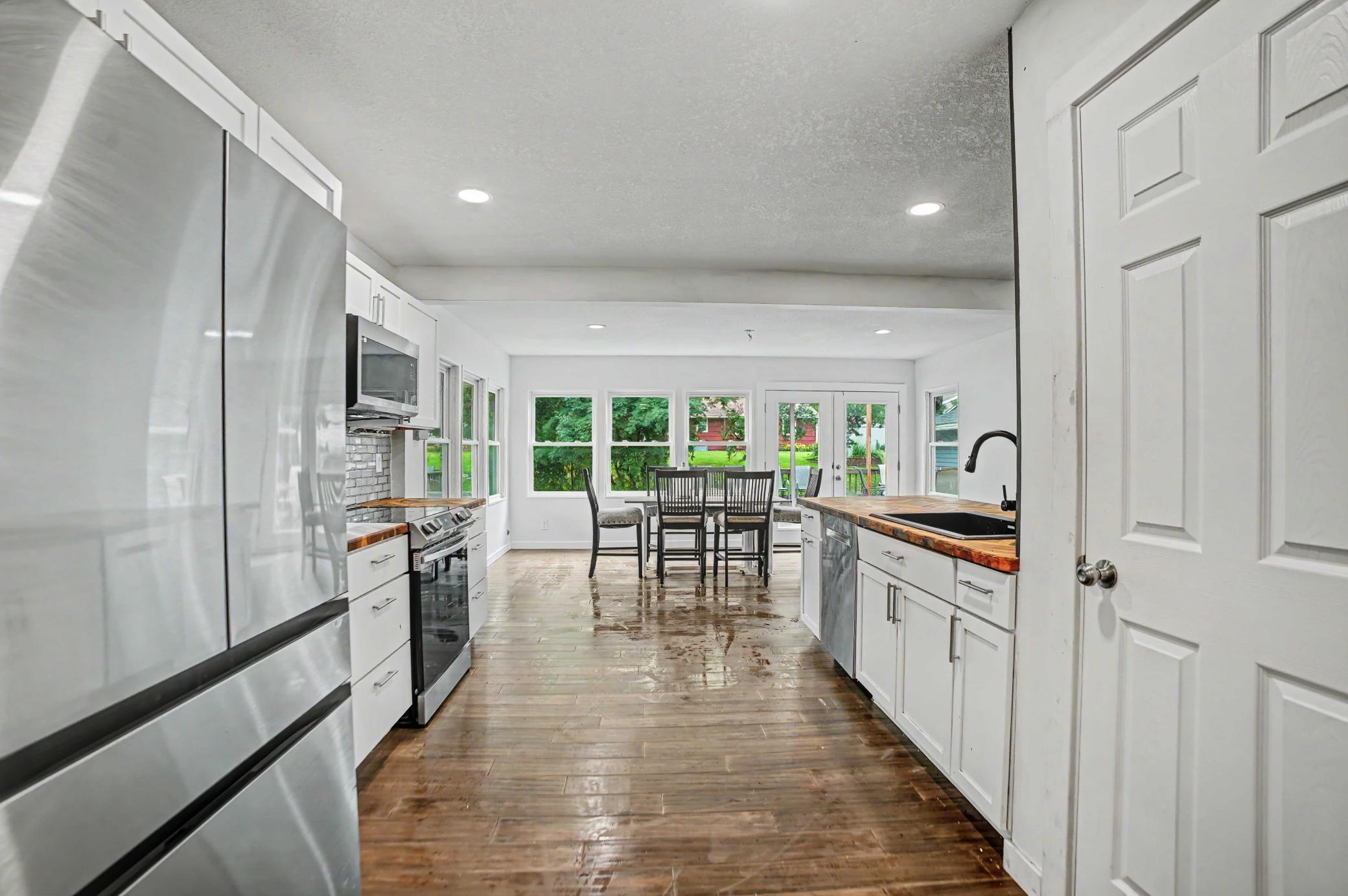 3674 McKnight Road North White Bear Lake, MN 55110 - Photo 6 of 41