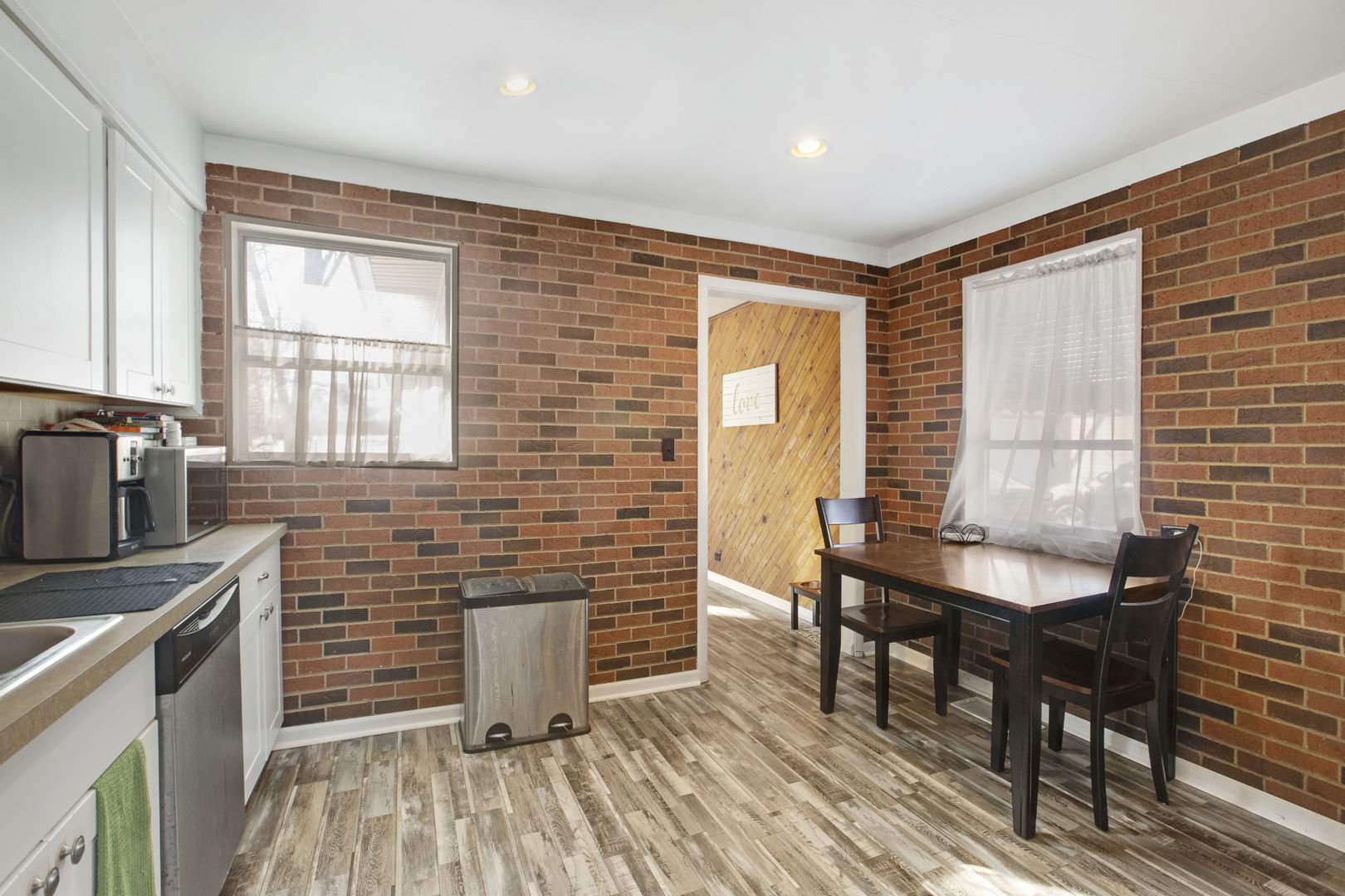 2705 Park Street Rolling Meadows, IL 60008 - Photo 5 of 17