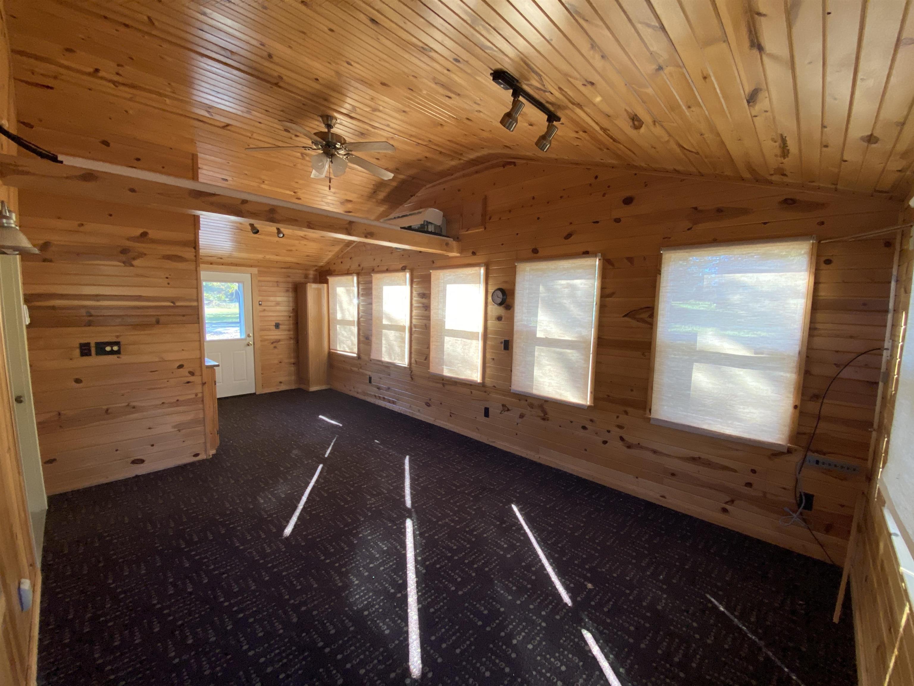 N9444 Sand Lane Crivitz, WI 54114 - Photo 5 of 24