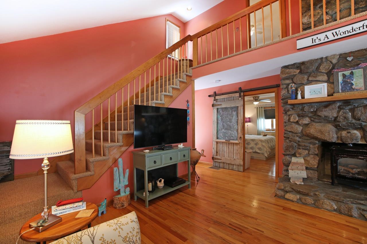 1 Grandview Avenue Derry, NH 03038 - Photo 37 of 60