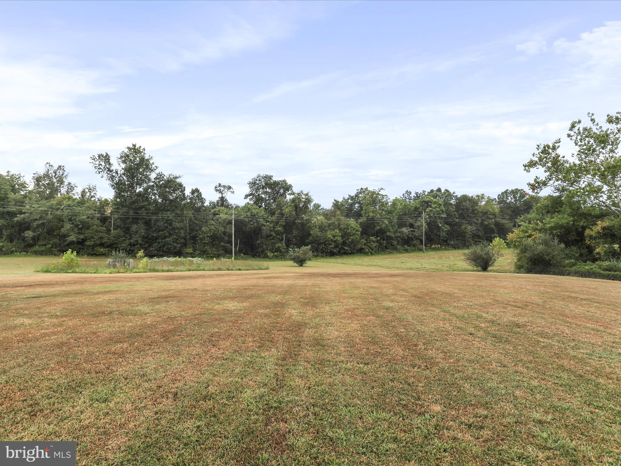 208 Rappahannock Run Falling Waters, WV 25419 - Photo 33 of 44 a view of an outdoor space and a yard