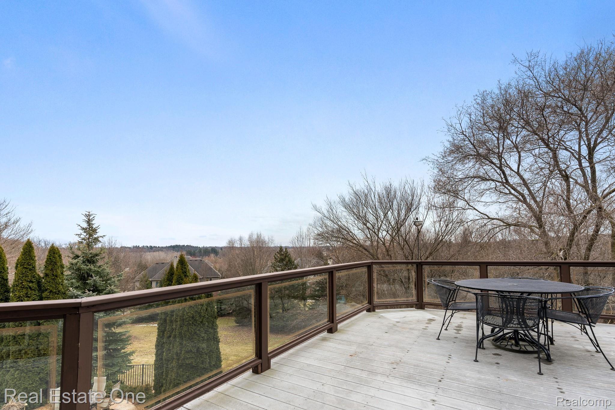 1562 Elcroft Court Rochester, MI 48307 - Photo 58 of 71 Elcroft MLS-W169.jpg