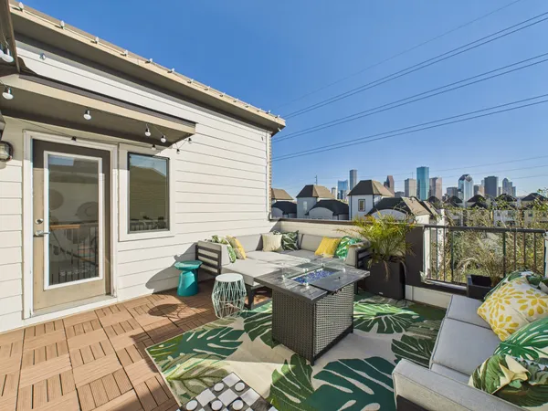 $4,500 | 1404 Spring Street, Unit A, Houston, TX 77007