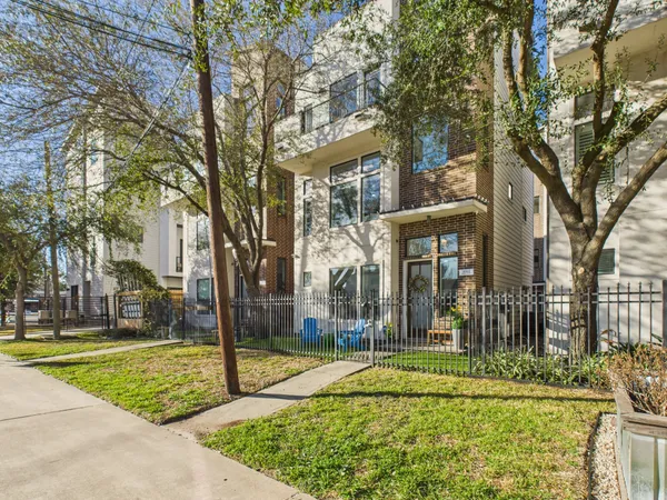 $4,500 | 1404 Spring Street, Unit A, Houston, TX 77007