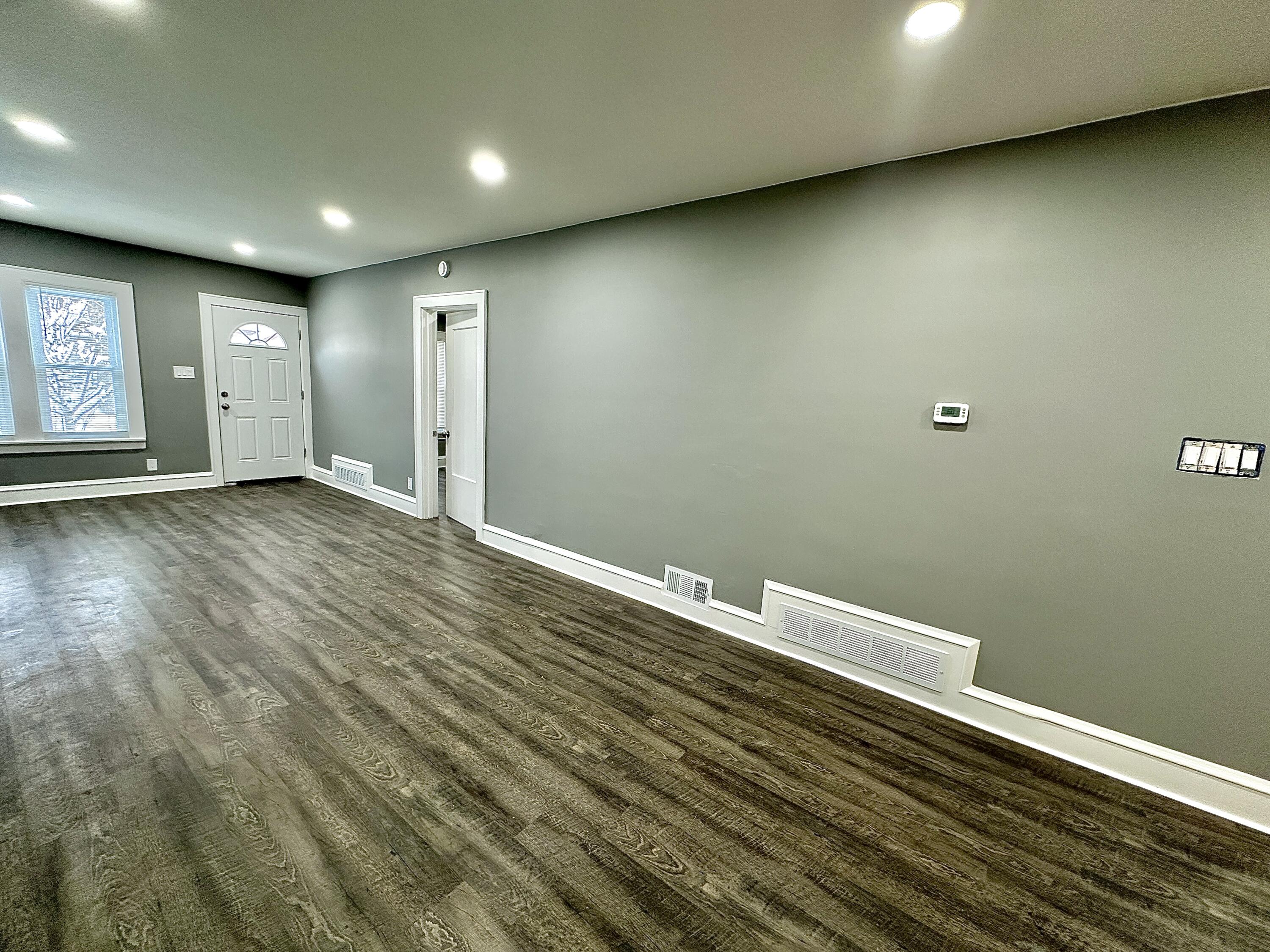 4554 North 37th Street Milwaukee, WI 53209 - Photo 4 of 25 IMG_8819