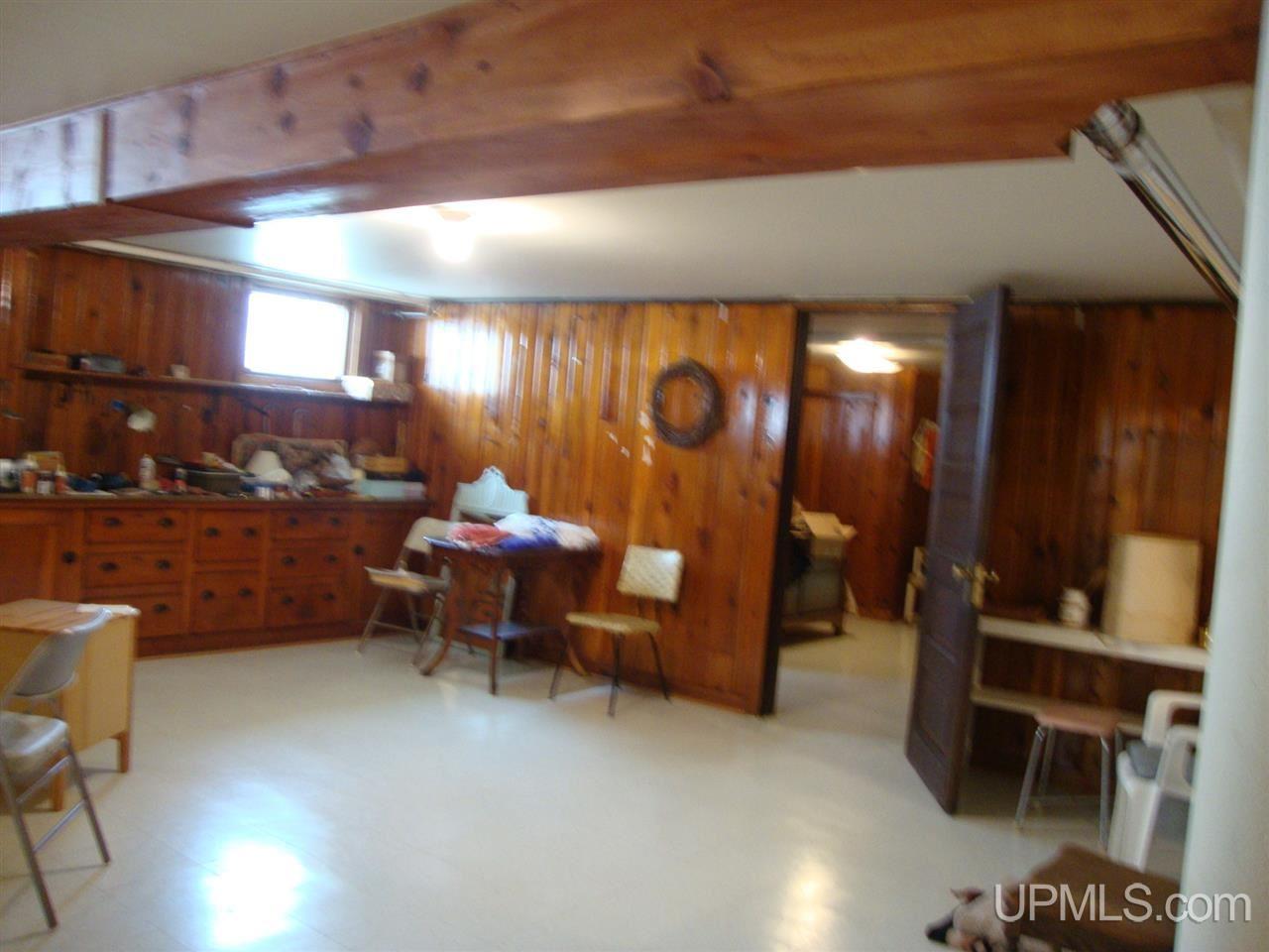 401 8th Street Calumet, MI 49913 - Photo 29 of 36