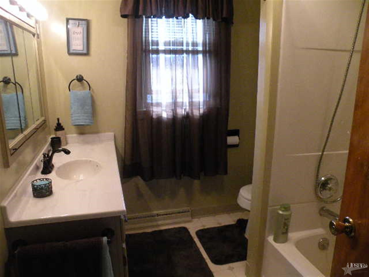 9105 Winchester Road Fort Wayne, IN 46819 - Photo 3 of 29