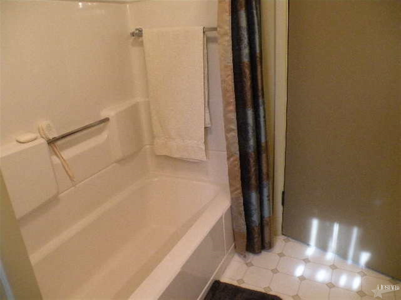 9105 Winchester Road Fort Wayne, IN 46819 - Photo 8 of 29