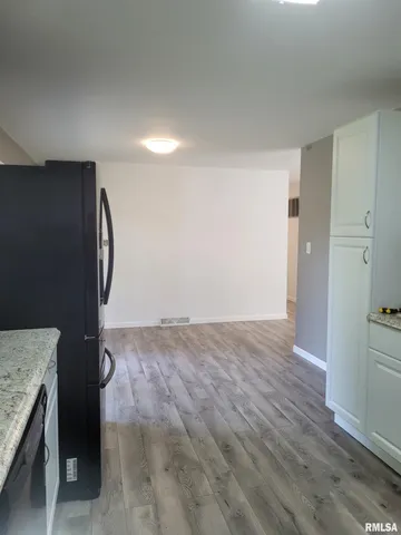 $150,000 | 3 Lynn-Rose Heights Drive, Mount Sterling, IL 62353