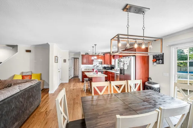 $470,000 | 31 Acrebrook Road, Springfield, MA 01129