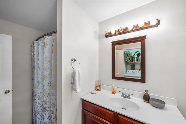 $470,000 | 31 Acrebrook Road, Springfield, MA 01129