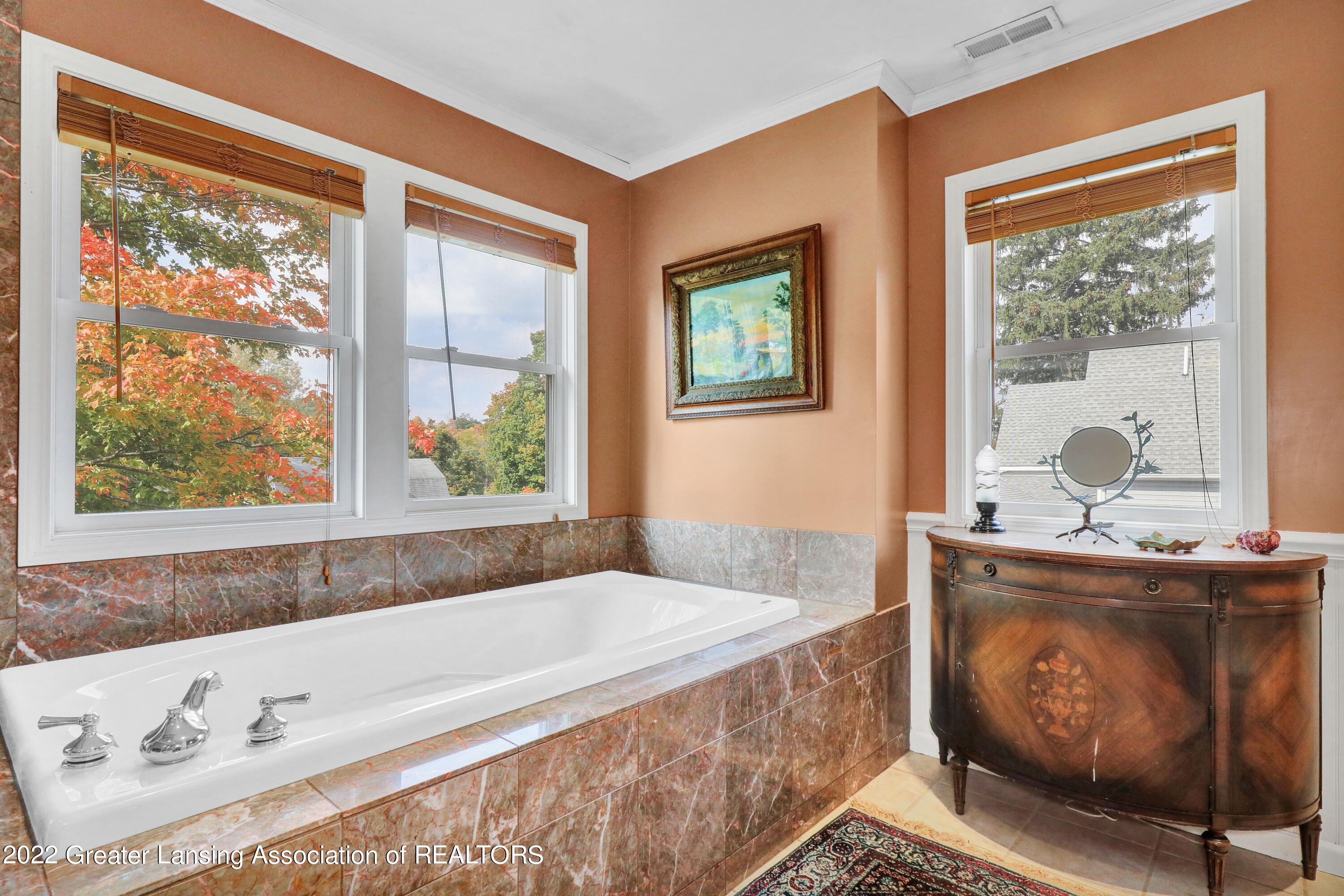 532 Riverside Drive Portland, MI 48875 - Photo 28 of 48 KecApZW8
