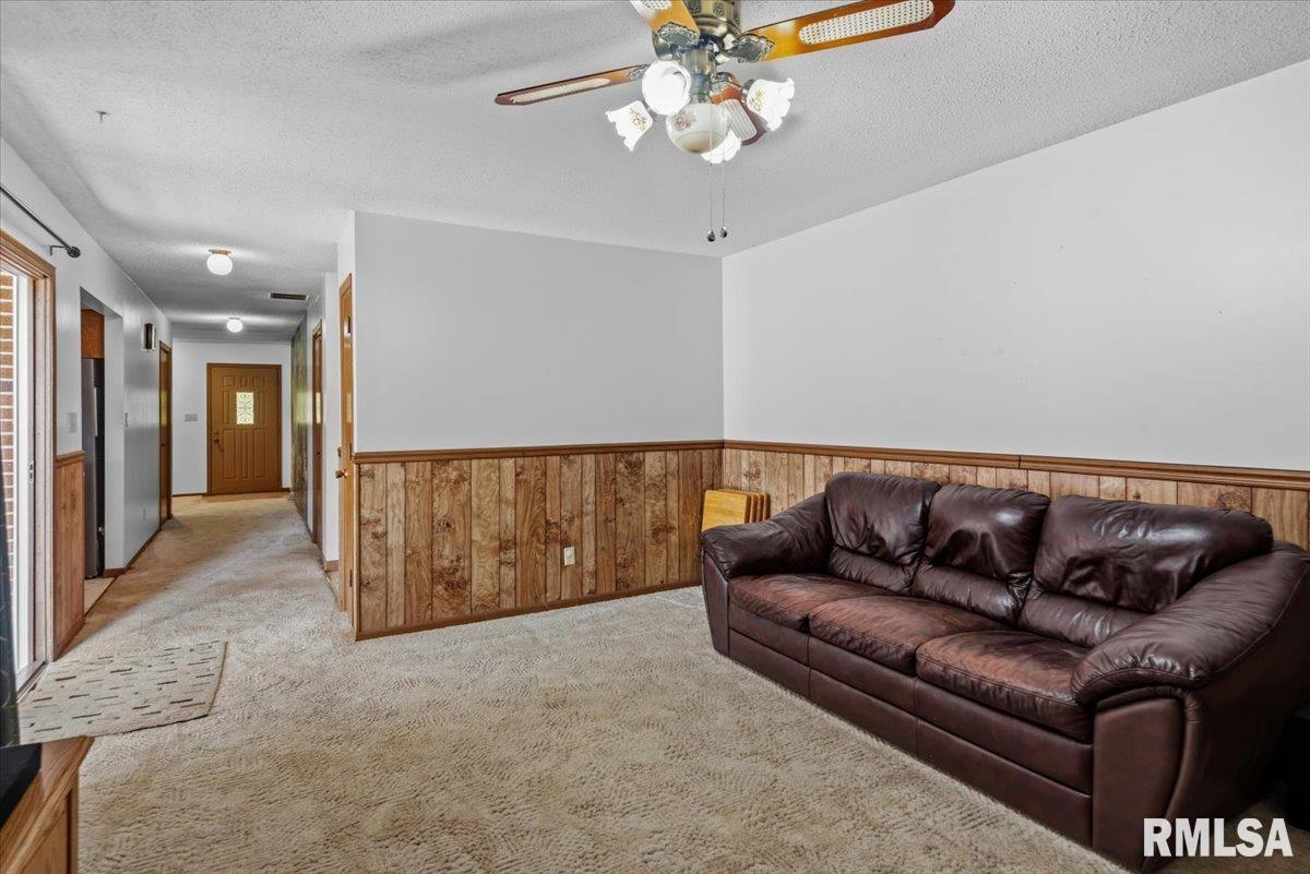 54 Longview Drive Springfield, IL 62712 - Photo 18 of 29