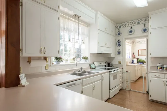 $795,000 | 706 Cherokee Circle, Waycross, GA 31501