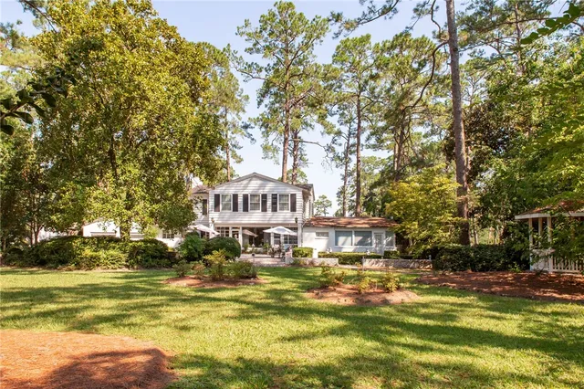 $795,000 | 706 Cherokee Circle, Waycross, GA 31501