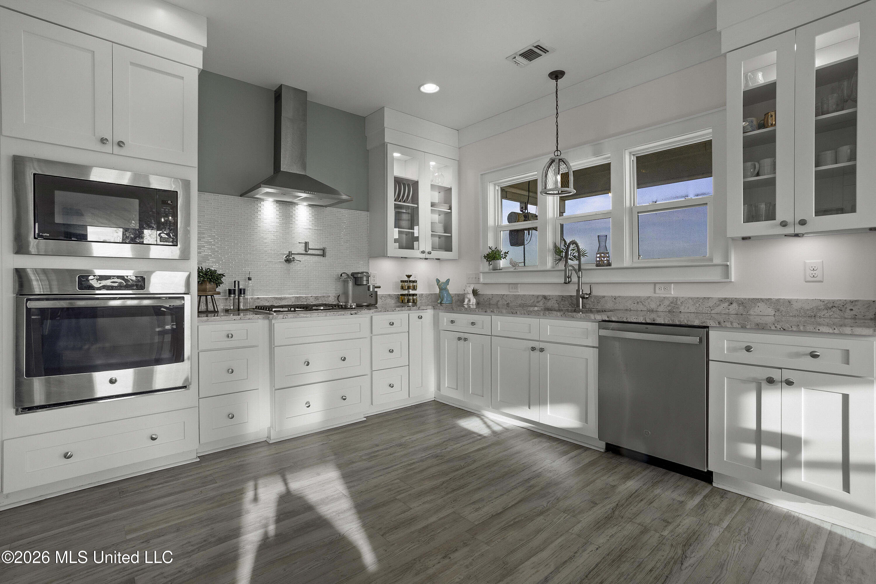 1623 Cayman Cove Biloxi, MS 39531 - Photo 21 of 58 00018