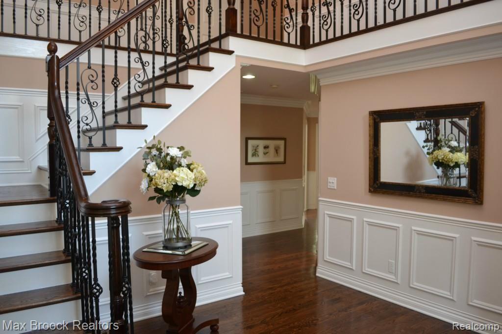 3077 Mapleridge Court Rochester Hills, MI 48309 - Photo 18 of 49