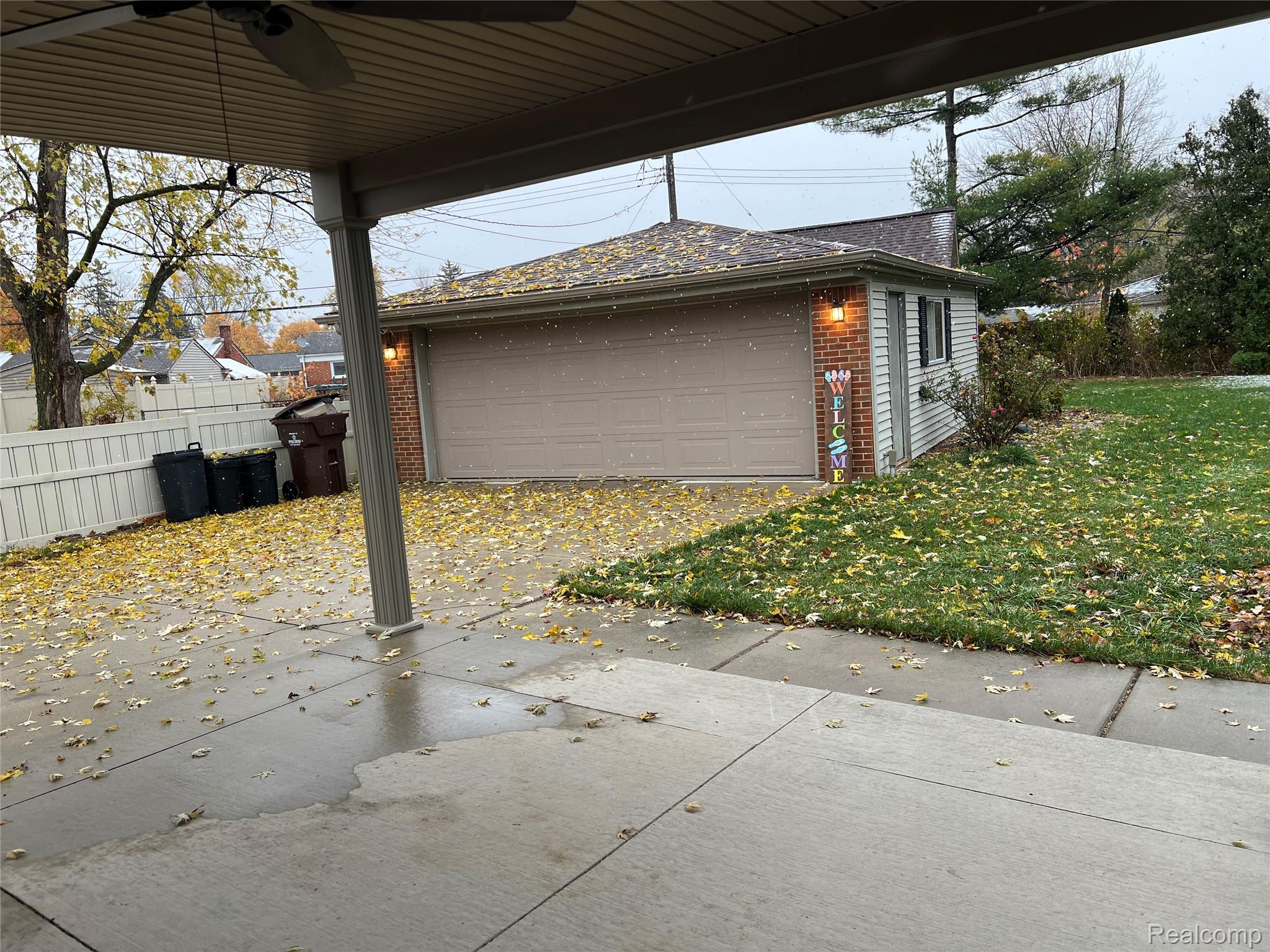 36795 Greenbush Road Wayne, MI 48184 - Photo 32 of 61 Detached garage with a ceiling fan