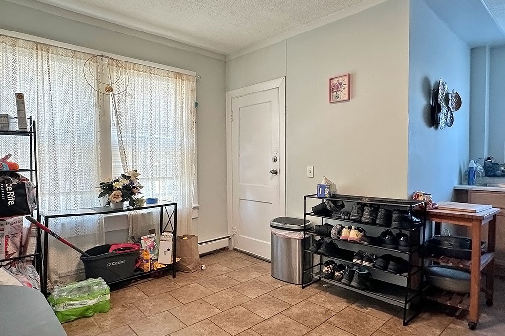 187 Sisson Street Pawtucket, RI 02860 - Photo 9 of 30 1st Floor