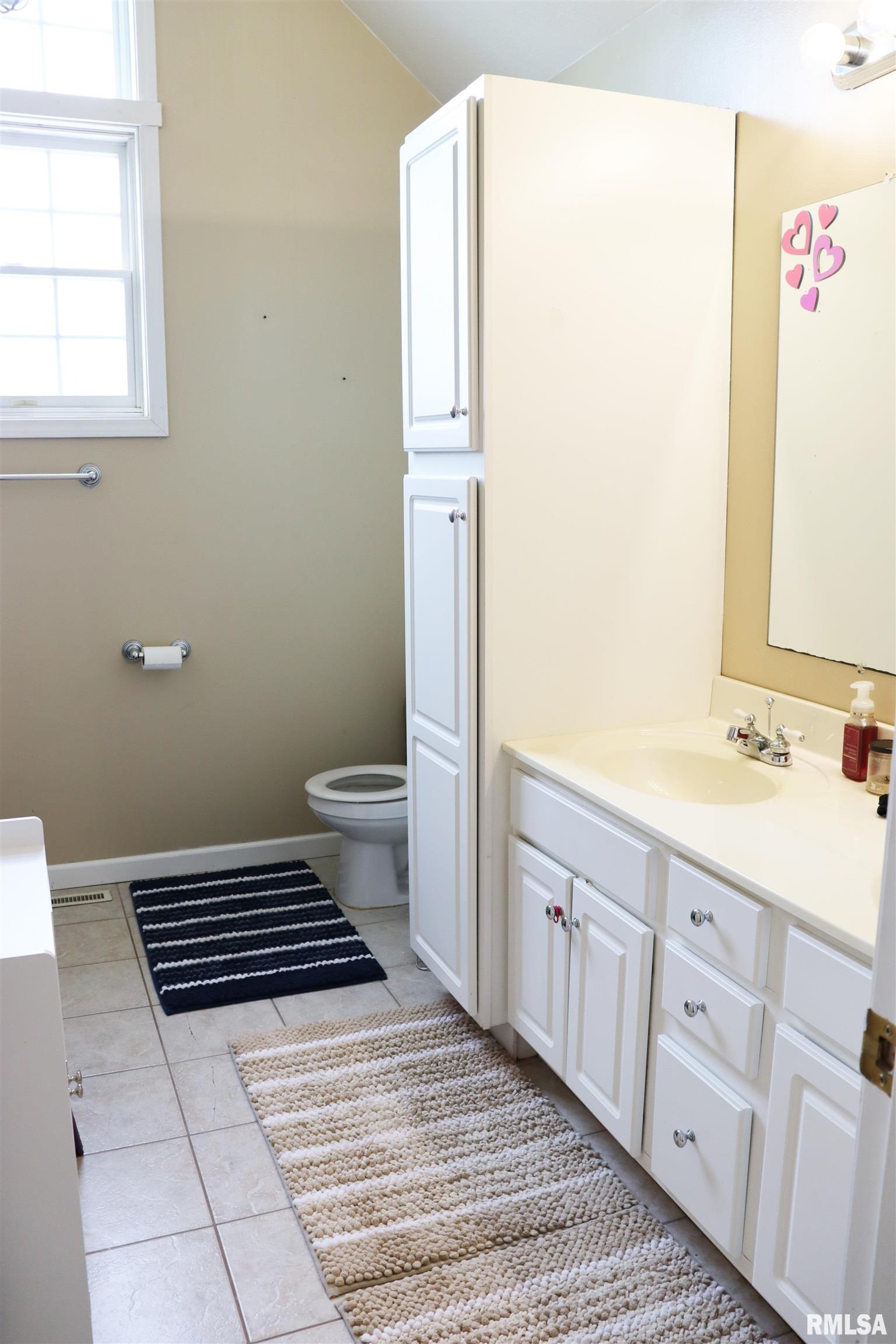 1157 East Guth Road Washington, IL 61571 - Photo 46 of 74