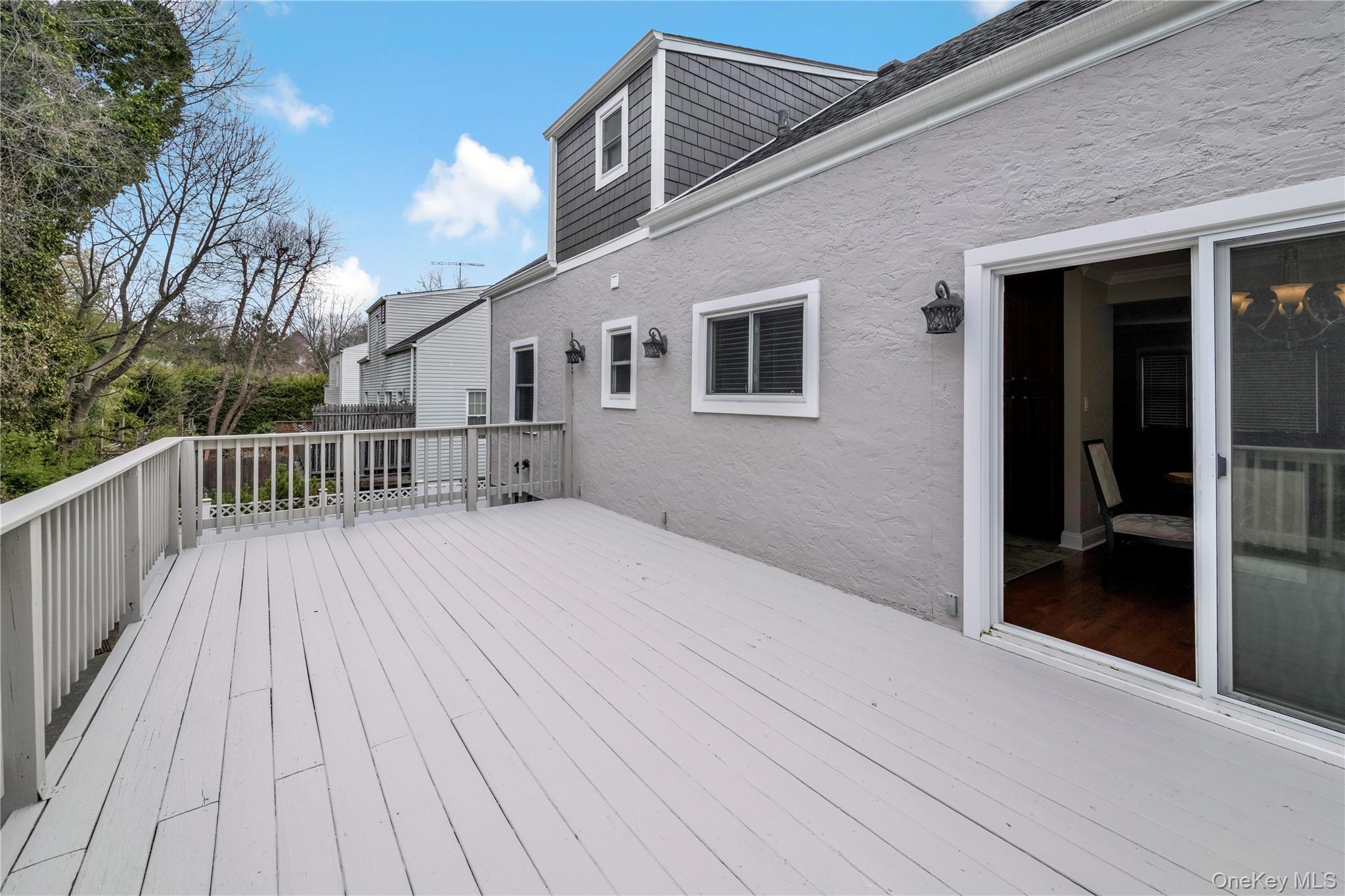 40 Wickford Road New Rochelle, NY 10801 - Photo 9 of 32