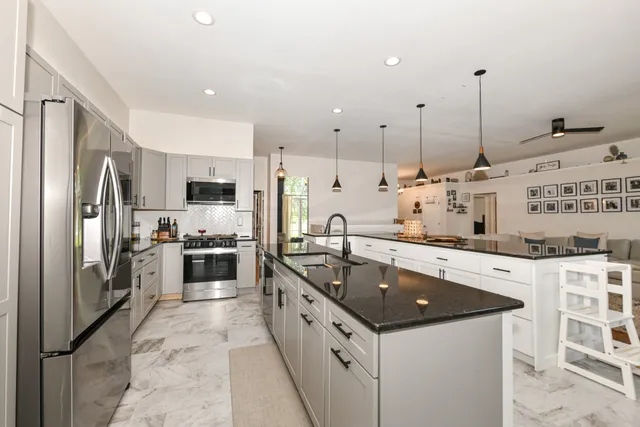 $660,000 | 2933 Sun Meadow Court, Delavan, WI 53115