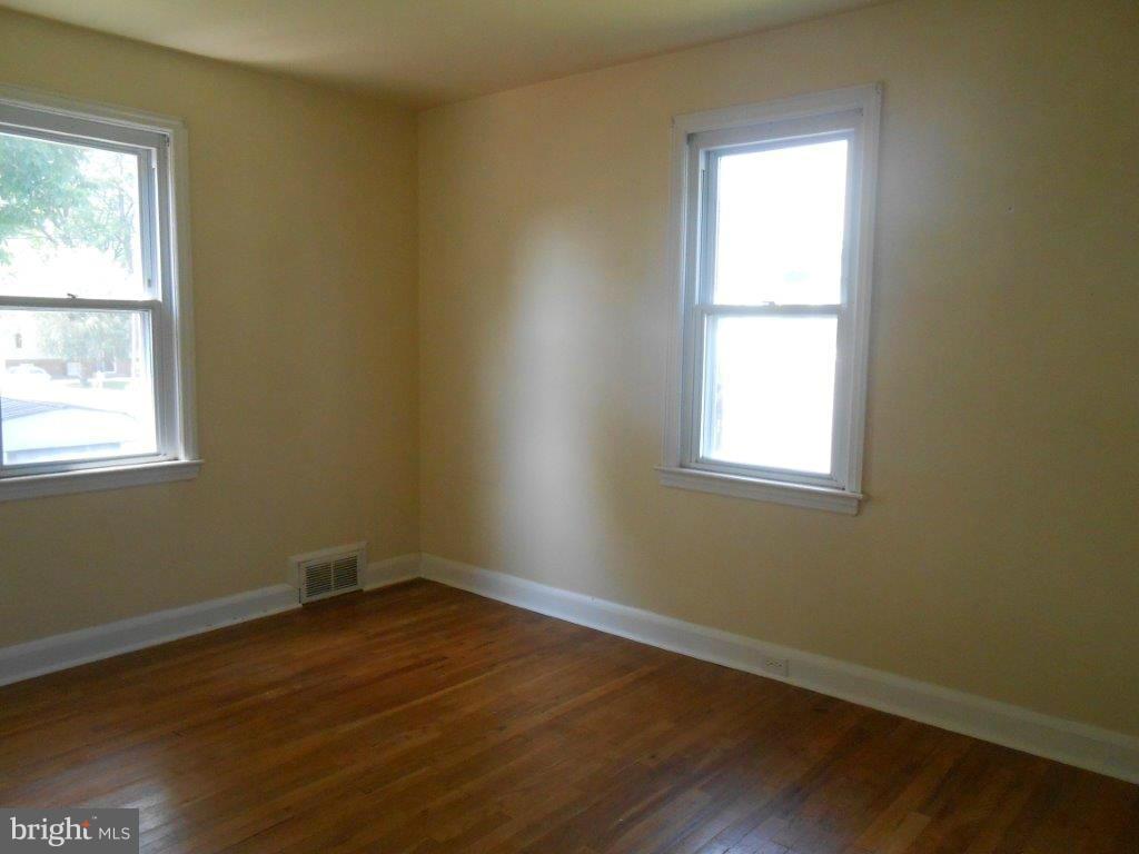 5403 Hutton Avenue Baltimore, MD 21207 - Photo 8 of 17 Bedroom