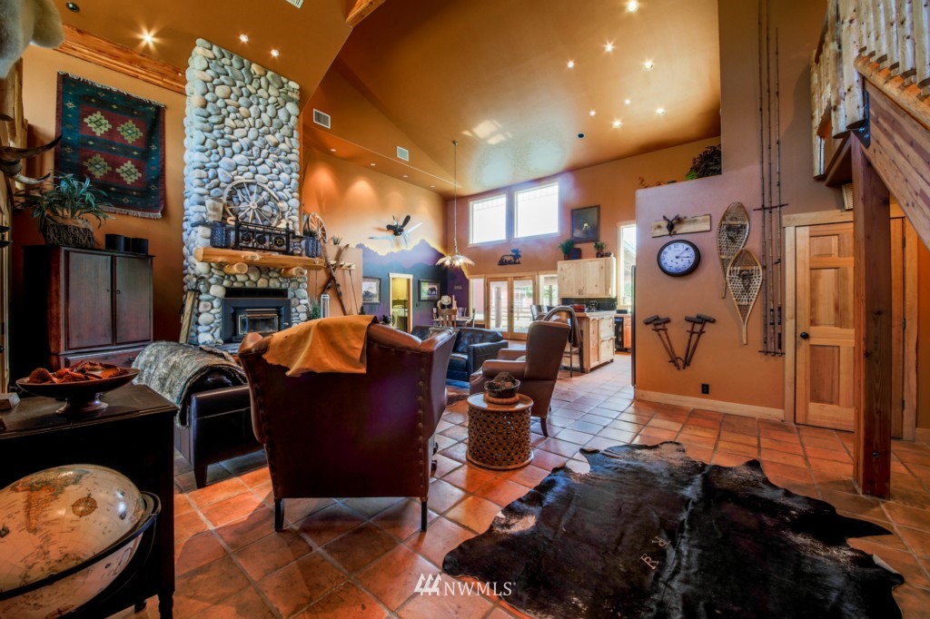 138 Old Cedars Road Cle Elum, WA 98922 - Photo 6 of 25