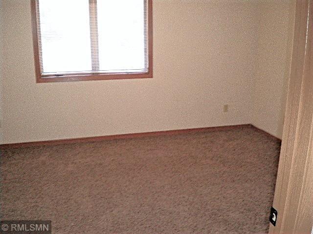 855 Highview Drive, Unit D New Richmond, WI 54017 - Photo 10 of 11