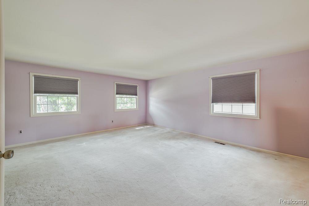 35578 Springvale Street Farmington, MI 48331 - Photo 22 of 50 Gallery Image 22