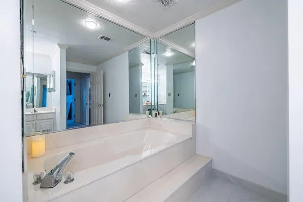 $2,995 | 27301 Plantation Drive Northeast, Unit 301, Atlanta, GA 30324